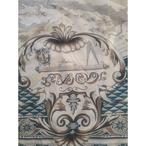ELLEN TRACY Designer Discover Map Silk Scarf 34“ Square - Picture 12 of 15